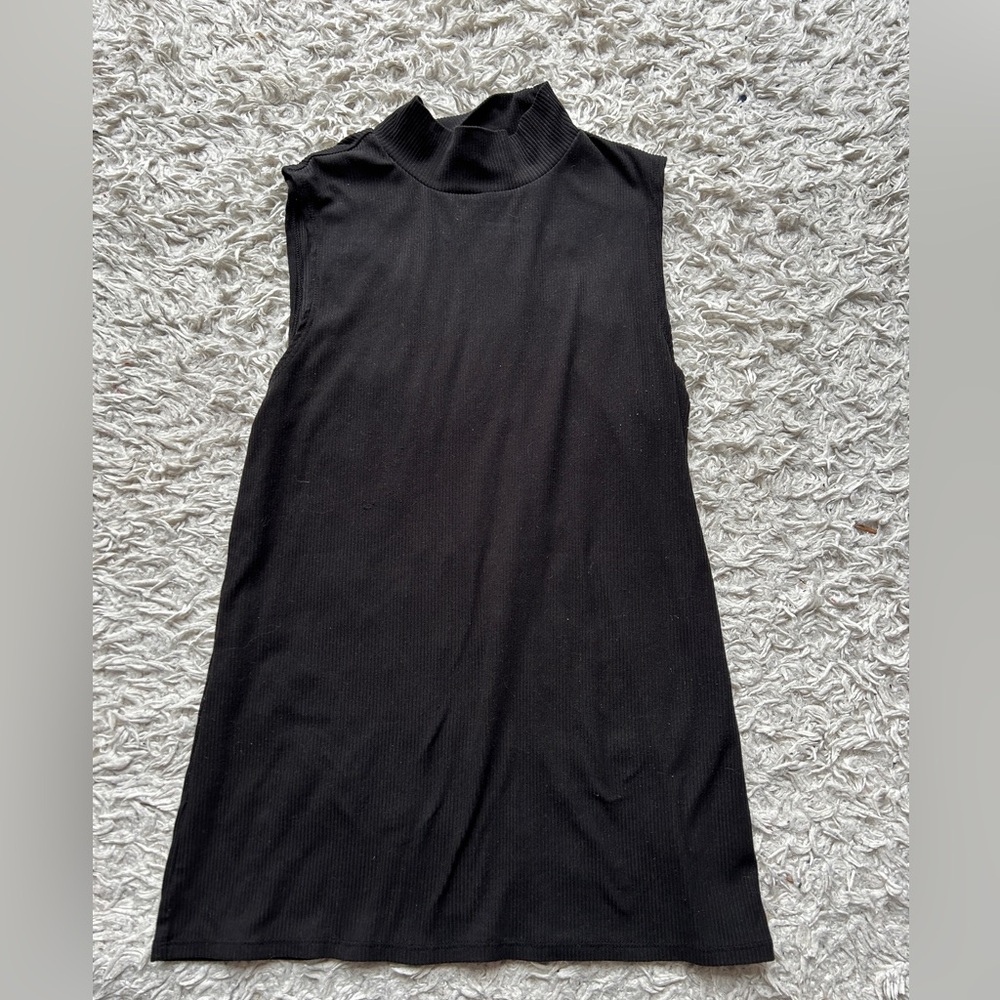 No Boundaries Black Sleeveless Mock Neck Top